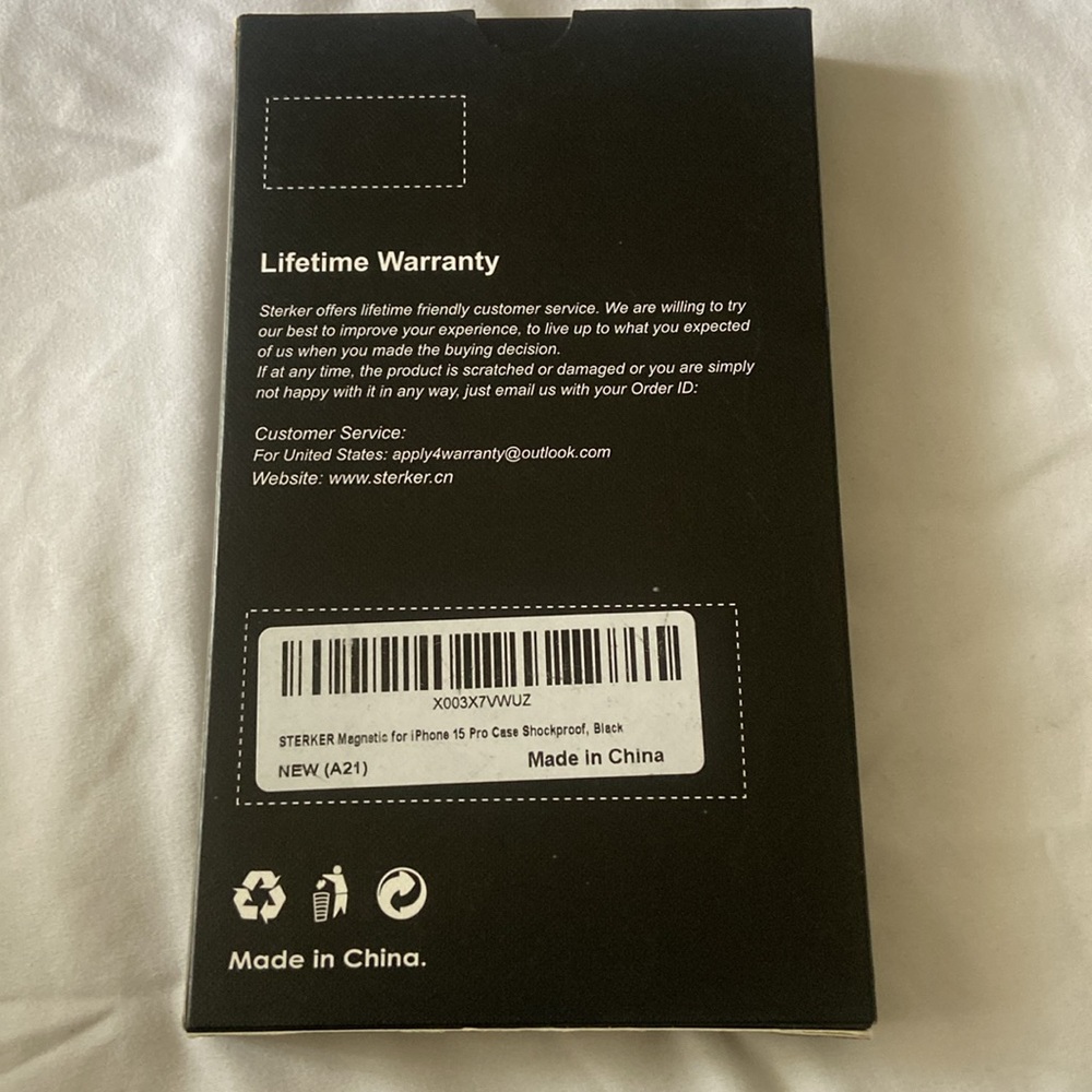 iPhone case & Screen protectors - Picture 4 of 4